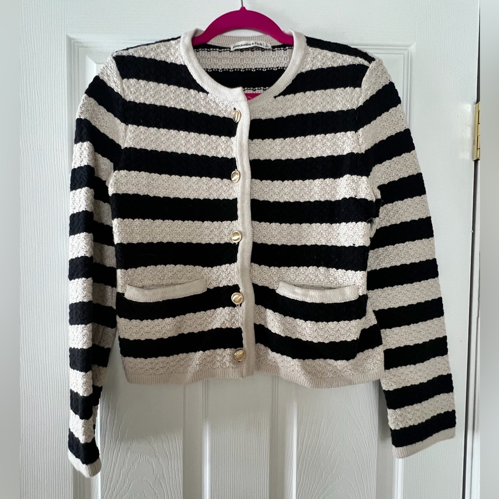 Abercrombie & Fitch Black and Cream Striped Sweater